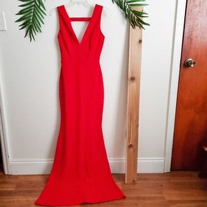 Windsor Form Fitting Red Evening Dress